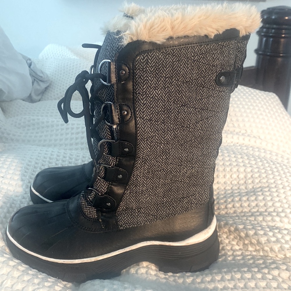 JBU plaid herringbone snowboots